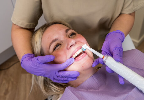 Why go to the dental hygienist?